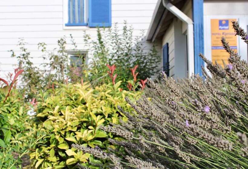 בית מלון כפרי Kyriad Bourges Sud