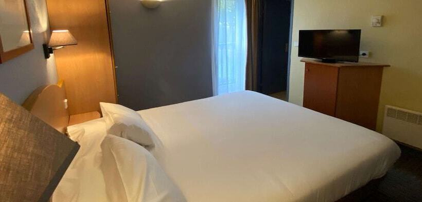 בית מלון כפרי Kyriad Bourges Sud