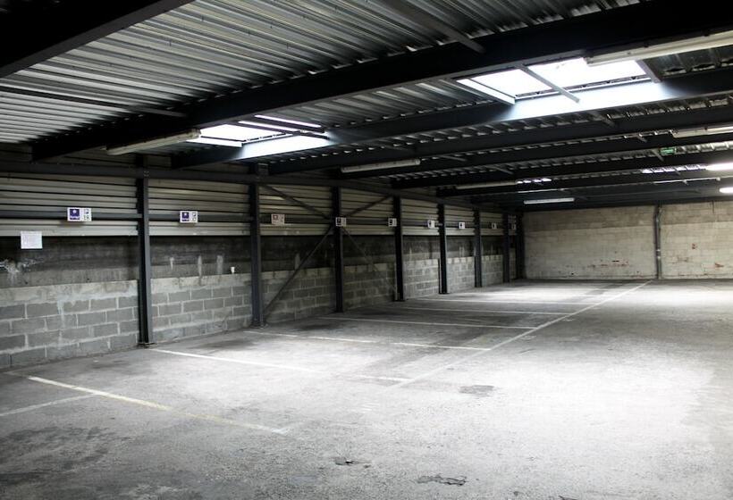 Kyriad Hotel Clermont Ferrand Centre