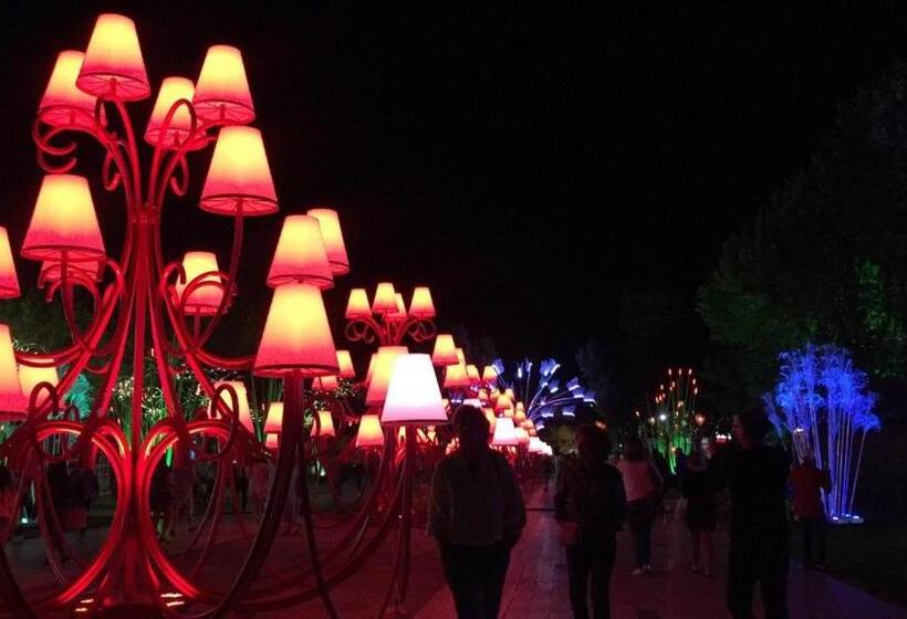 酒店 Kyriad Direct Beziers Centre