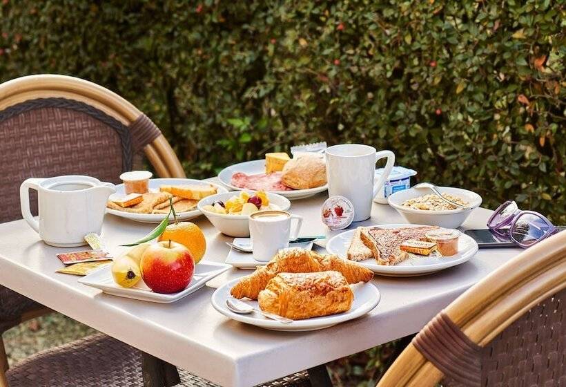 ホテル Kyriad Direct Evreux