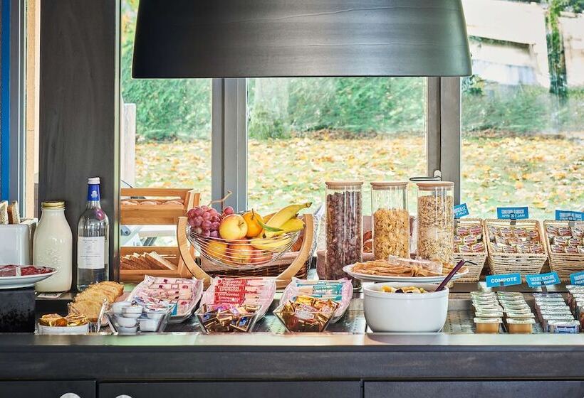 ホテル Kyriad Direct Evreux