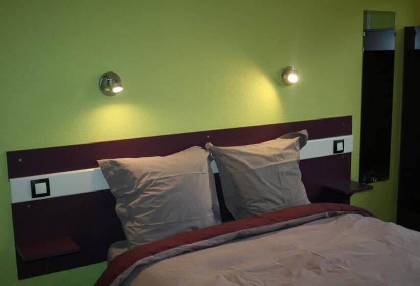 호텔 Kyriad Direct Lure