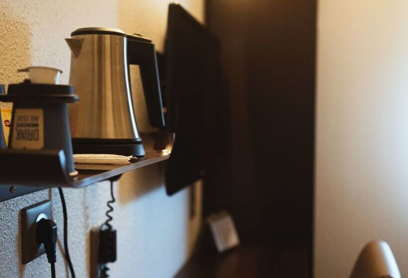 Отель Kyriad Limoges Sud   Feytiat