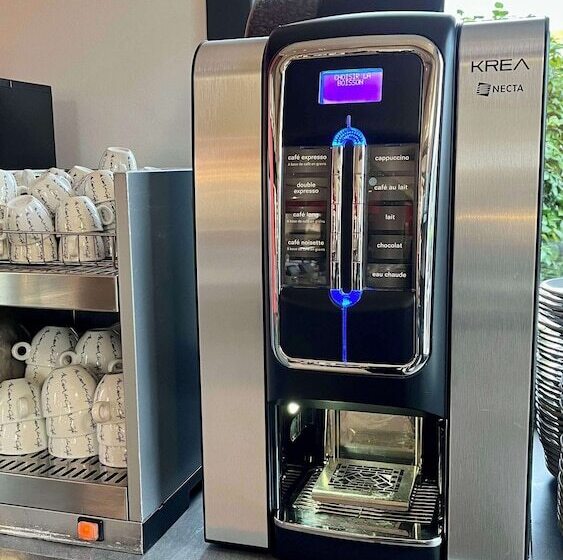 Отель Kyriad Limoges Sud   Feytiat