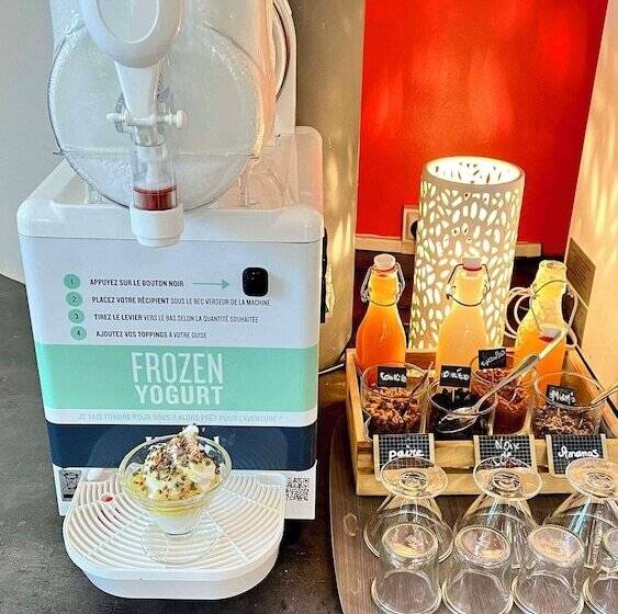 Отель Kyriad Limoges Sud   Feytiat