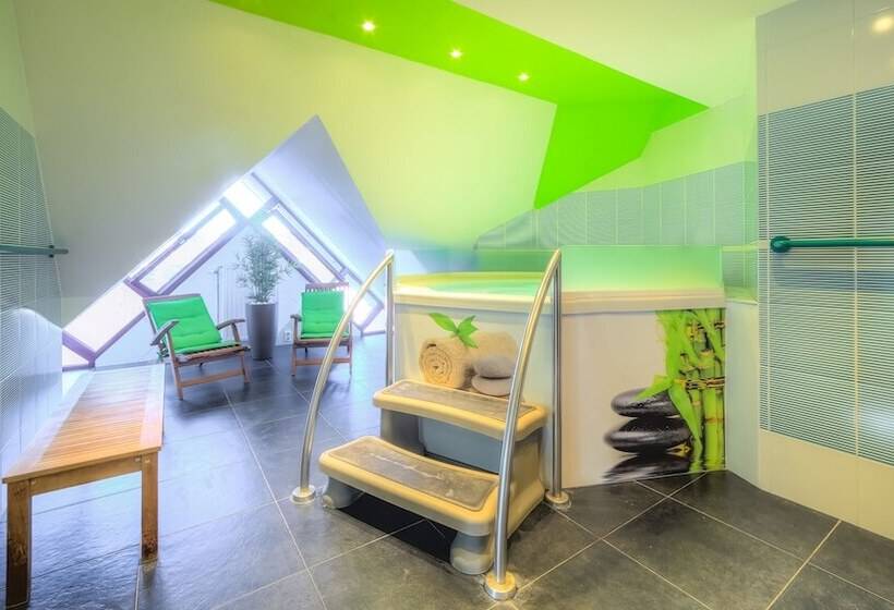 B&b Hotel Mons Centre