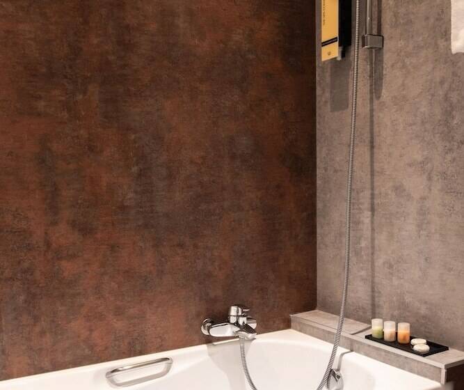 B&b Hotel Mons Centre