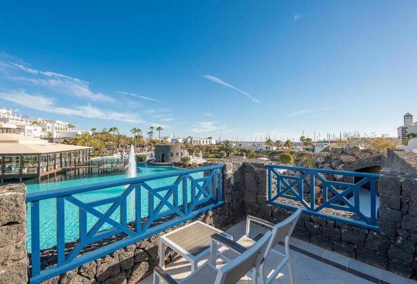 Отель LIVVO Volcán Lanzarote