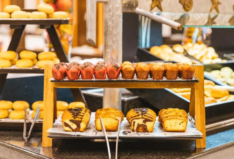 Отель LIVVO Volcán Lanzarote