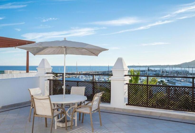 Отель LIVVO Volcán Lanzarote