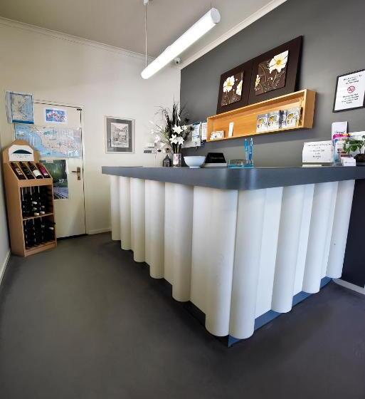 酒店 Lorne Coachman Inn