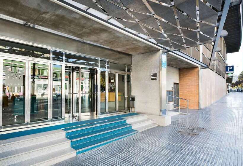 هتل Malaga Alameda Centro Affiliated By Meliá