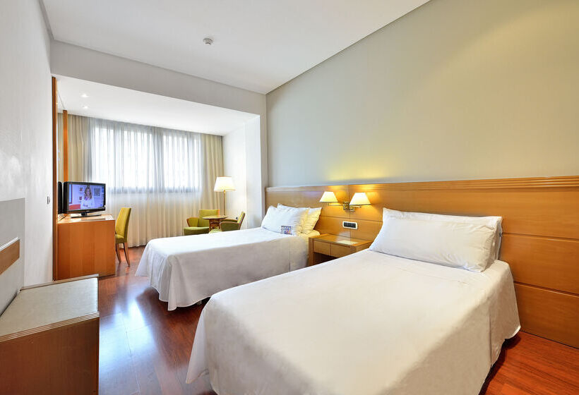 هتل Malaga Alameda Centro Affiliated By Meliá