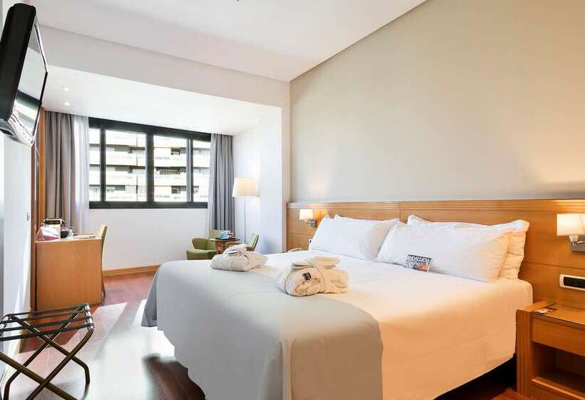 هتل Malaga Alameda Centro Affiliated By Meliá