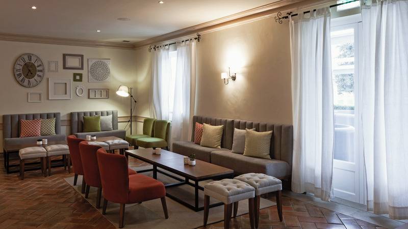 هتل M'ar De Ar Muralhas