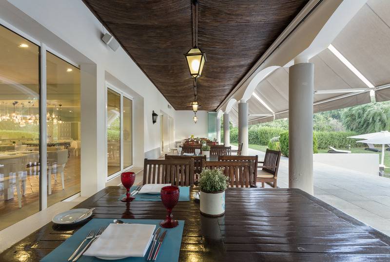 هتل M'ar De Ar Muralhas