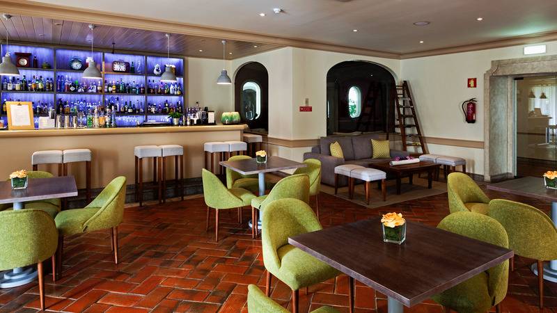 هتل M'ar De Ar Muralhas