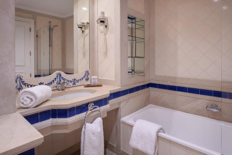 هتل M'ar De Ar Muralhas