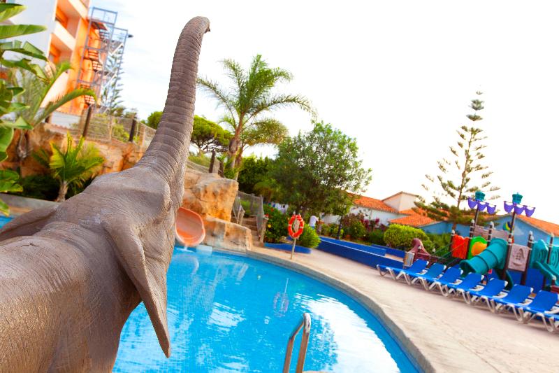 ホテル Marbella Playa