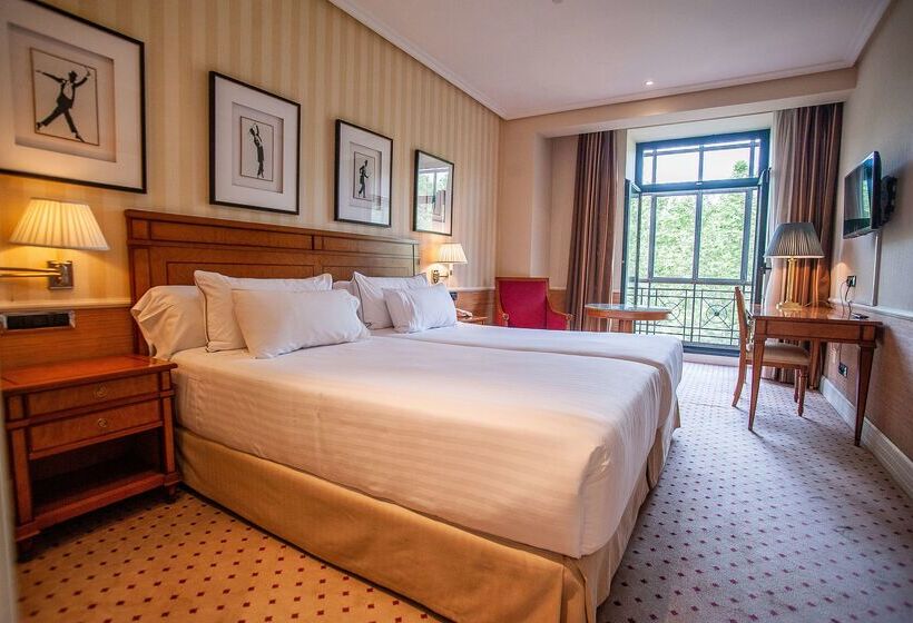 فندق Valladolid Recoletos