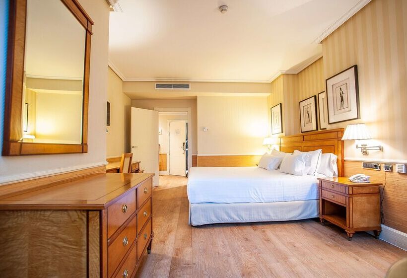 فندق Valladolid Recoletos