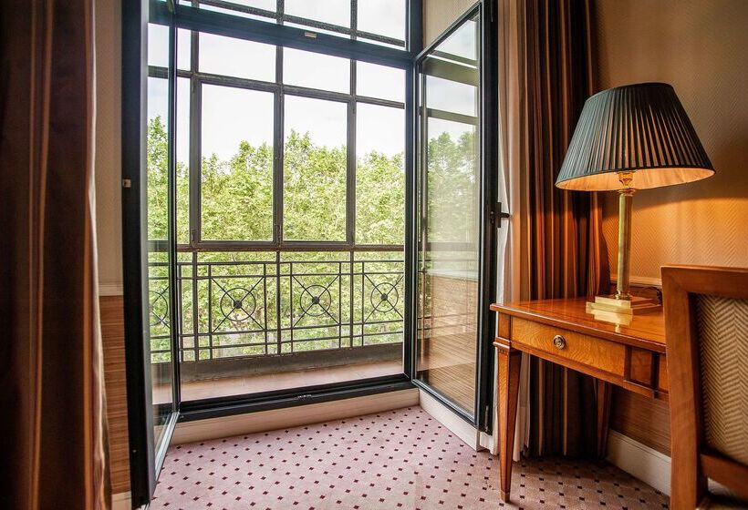 فندق Valladolid Recoletos