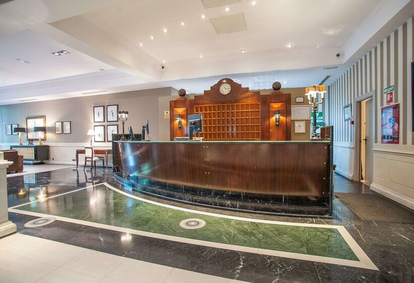 فندق Valladolid Recoletos