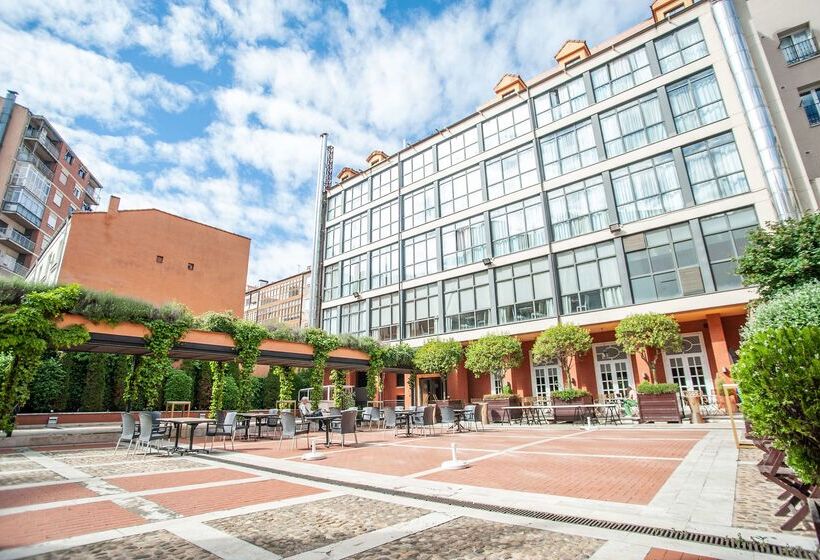 فندق Valladolid Recoletos