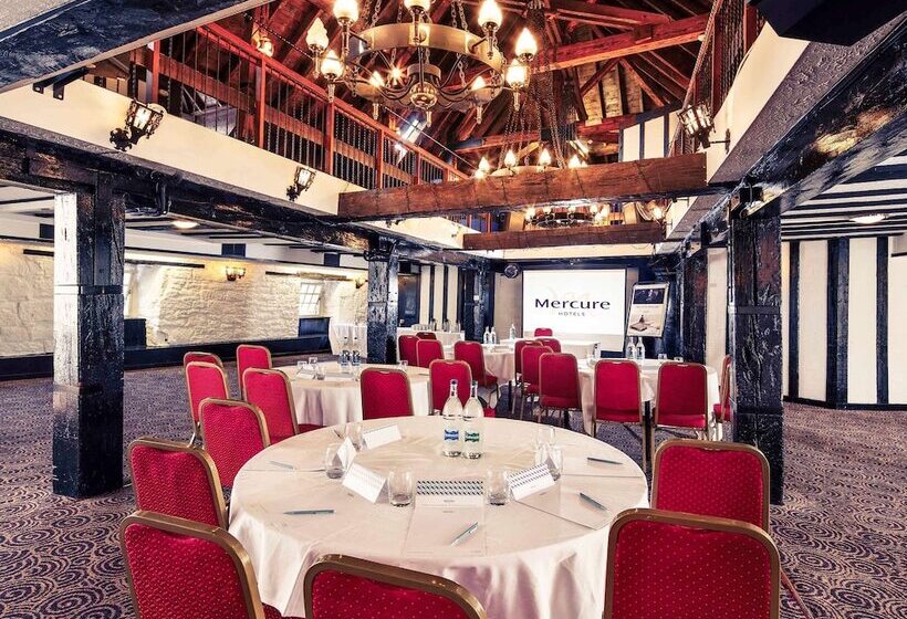 בית מלון כפרי Mercure Perth