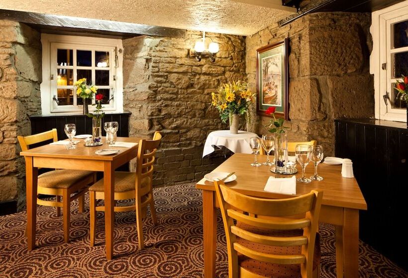 בית מלון כפרי Mercure Perth