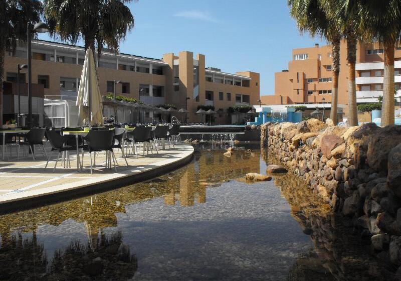 בית מלון כפרי Neptuno By On Group