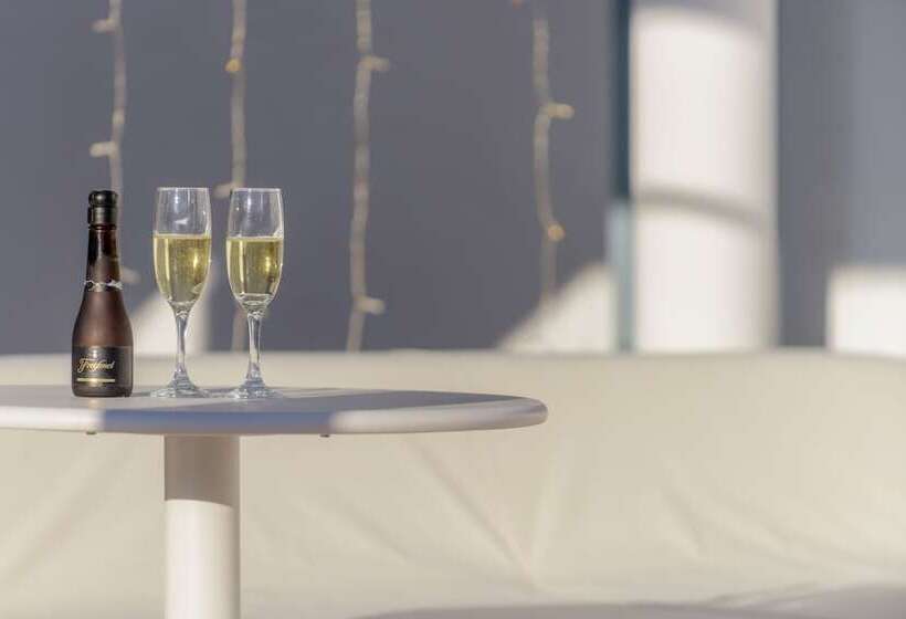 ホテル Boutique Sibarys   Adults Recommended