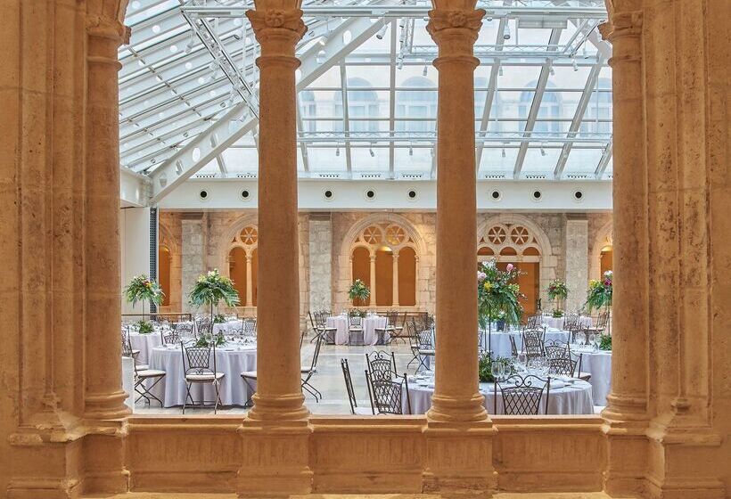 هتل NH Collection Palacio De Burgos