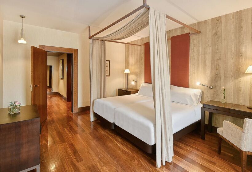 هتل NH Collection Palacio De Burgos