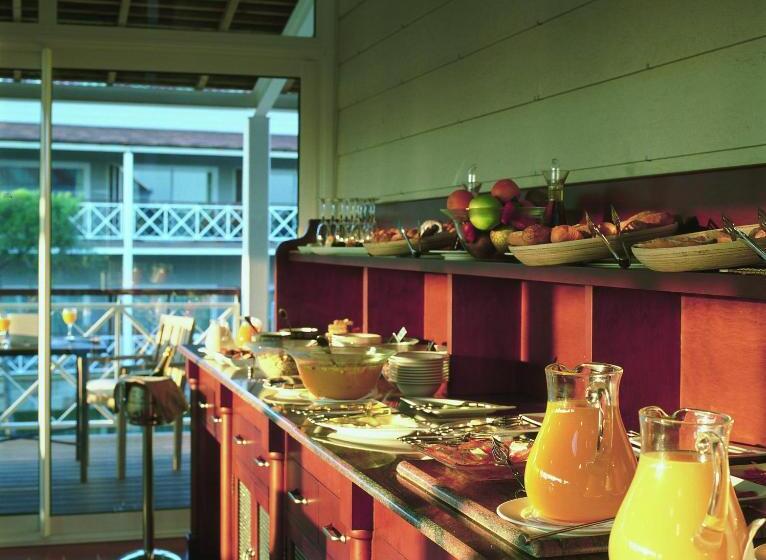 Отель Nuevo Portil Golf