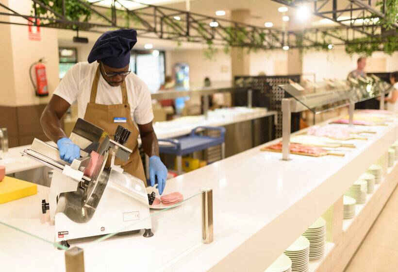 בית מלון כפרי Ohtels Vil·la Romana