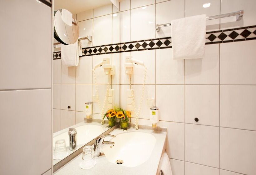 酒店 Plaza Frankfurt