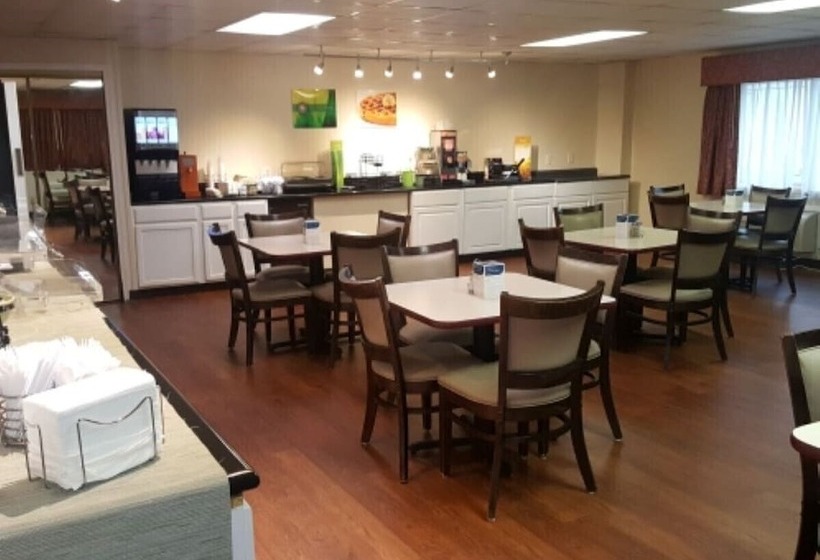 فندق Quality Inn & Suites Millville