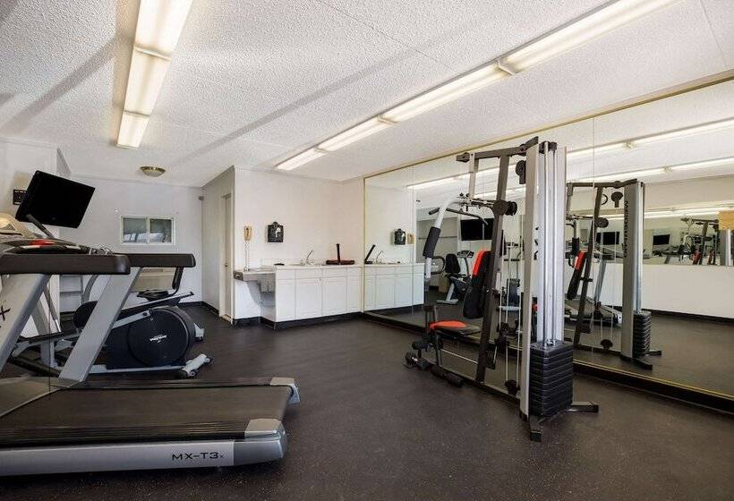 فندق Quality Inn & Suites Millville