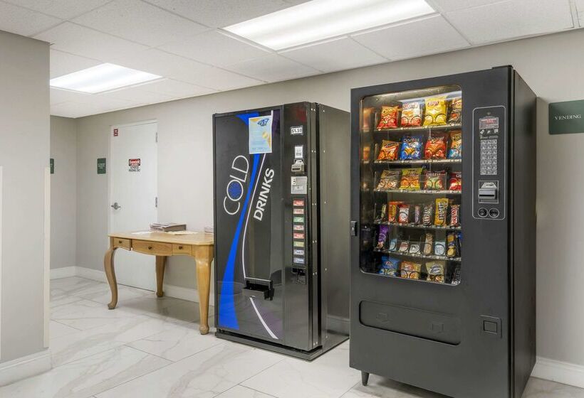 فندق Quality Inn Conference Center At Citrus Hills