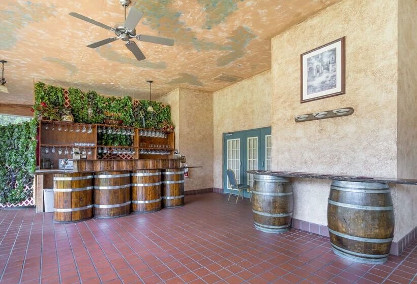 فندق Quality Inn Conference Center At Citrus Hills