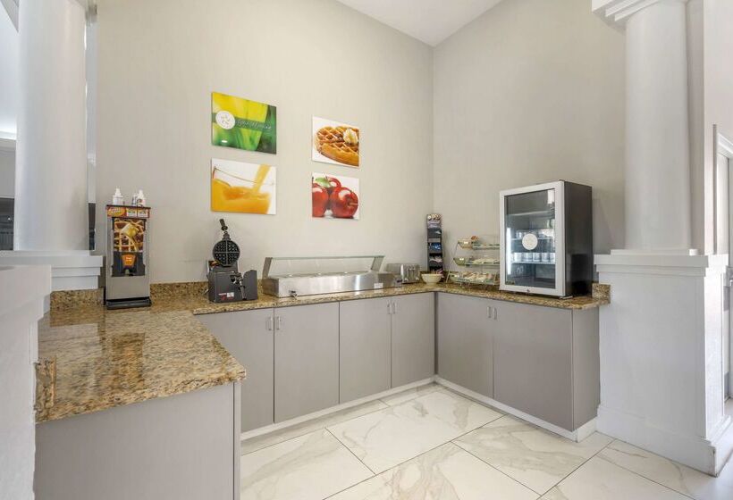 فندق Quality Inn Conference Center At Citrus Hills