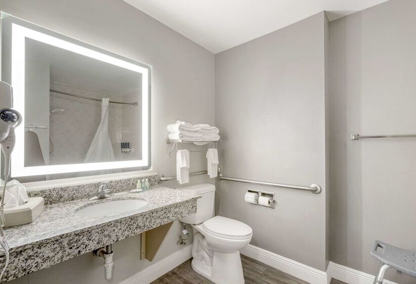 فندق Quality Inn Conference Center At Citrus Hills