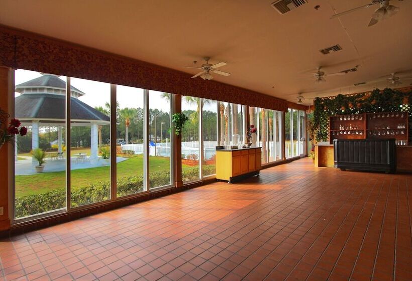 فندق Quality Inn Conference Center At Citrus Hills