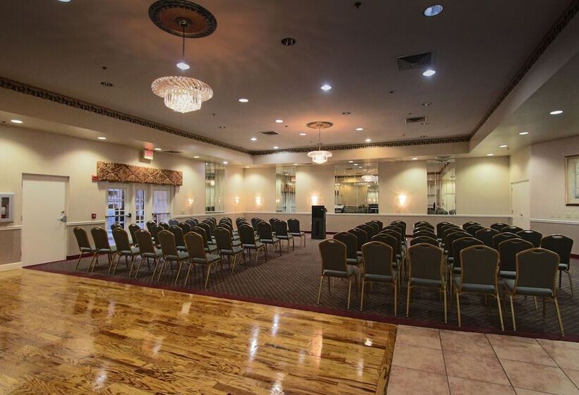 فندق Quality Inn Conference Center At Citrus Hills