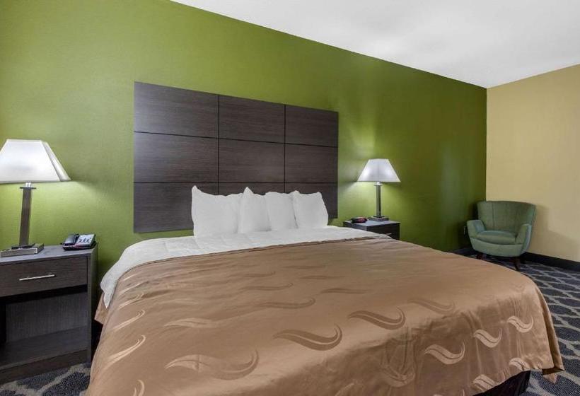 Отель Quality Inn