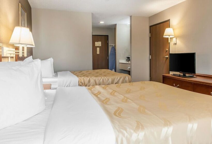 ホテル Quality Inn Lewisport