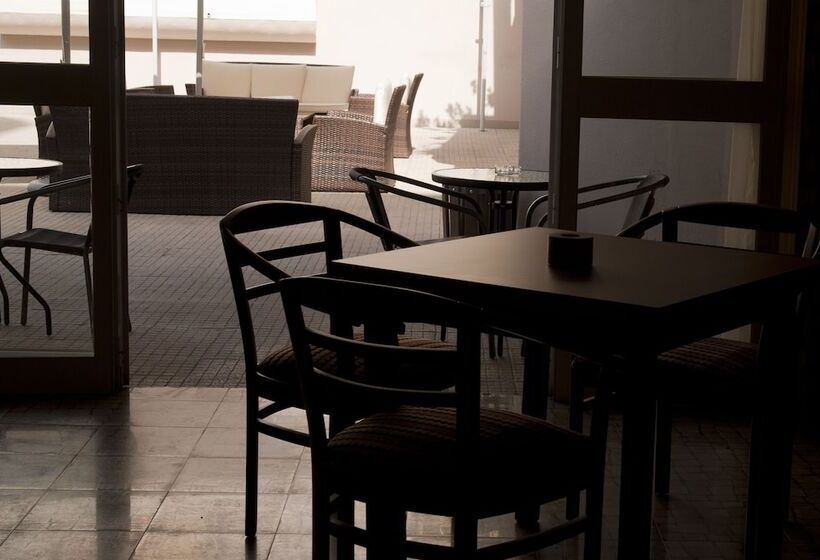 فندق Rainha D. Amelia, Arts & Leisure