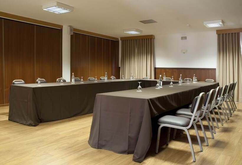 فندق Rainha D. Amelia, Arts & Leisure